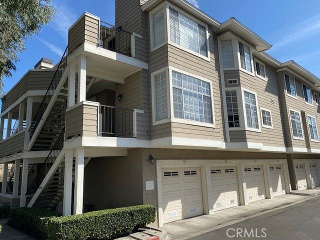 $2,895 | 23412 Pacific Park Drive, Unit 40J | Canyon Villas