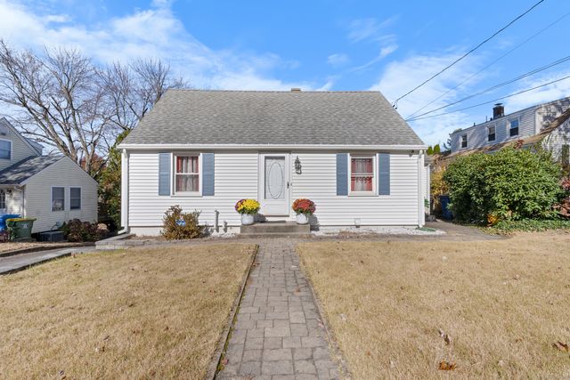 $346,000 | 1037 Meriden Road | Alexander Avenue