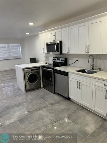 $2,250 | 3990 Southwest 51st Street | Dania Beach