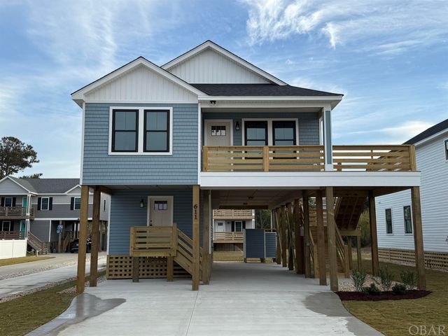 $729,900 | 611 West Palmetto Street | Virginia Dare Shores