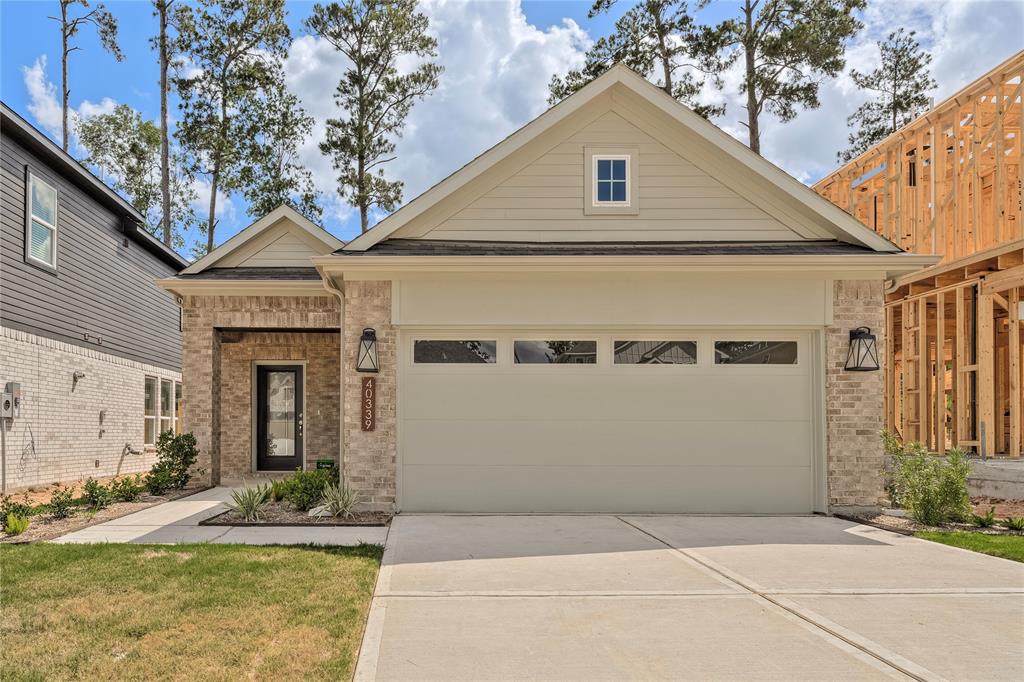 Beautiful 1 Story Darlington Floor Plan with 3 Bedrooms, 2 Baths, with a 2 Car Garage. This floor plan boasts a SPACIOUS OPEN CONCEPT FLOOR PLAN and HIGH CEILINGS with the Family Room, Kitchen, Breakfast Room, and 3 Bedrooms with 2 full Baths. Tile and Carpet. You will love the Kitchen with lots of cabinets and granite countertops with under the cabinet lighting, stainless steel appliances, and even a USB outlet. Sprinkler System & COVERED PATIO with fenced Backyard!