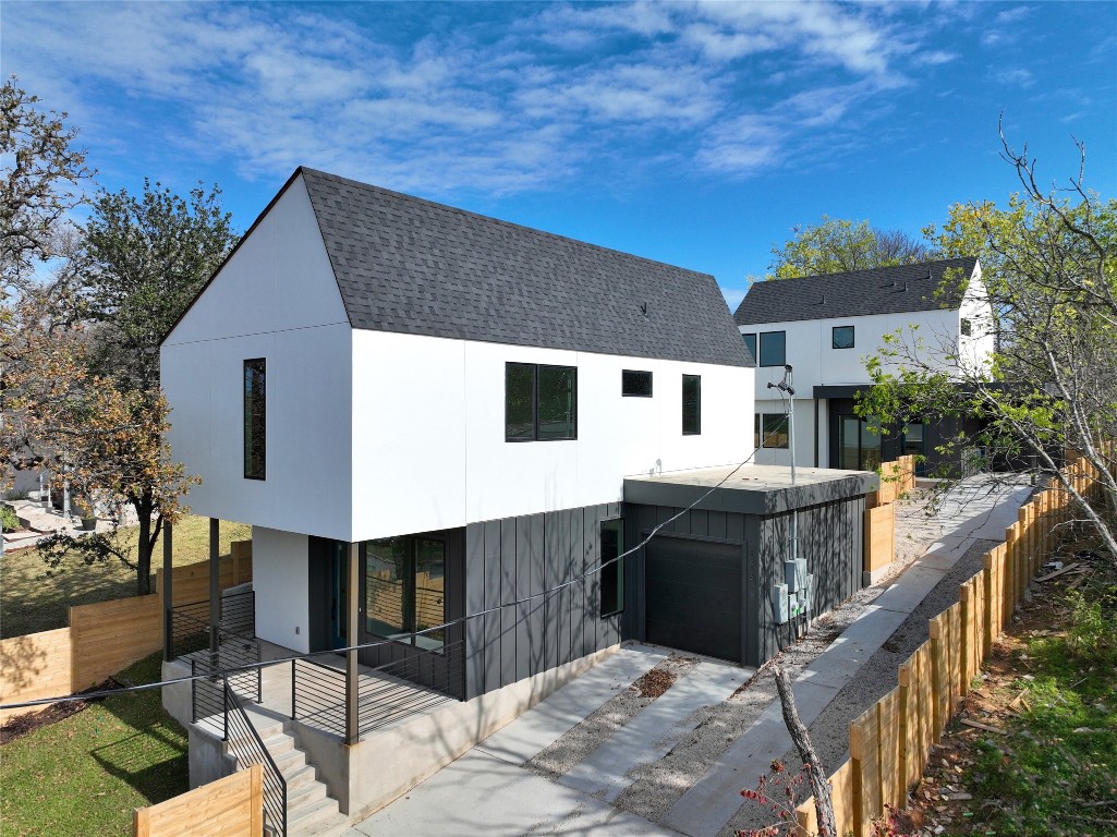 a house view with a outdoor space