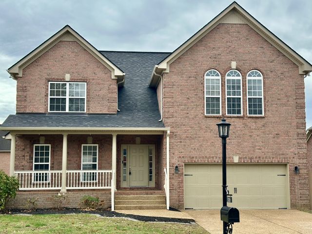 $569,900 | 3016 Clyde Circle | Stonehollow