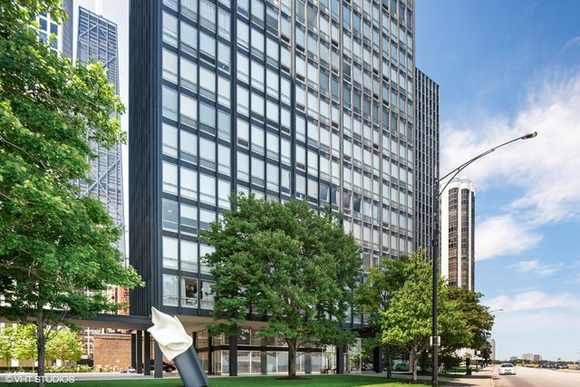 $225,000 | 880 North Lake Shore Drive, Unit 14H | Near North Side