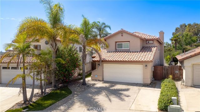 $929,000 | 1894 Avenida Aragon | Ivey Ranch-Rancho del Oro