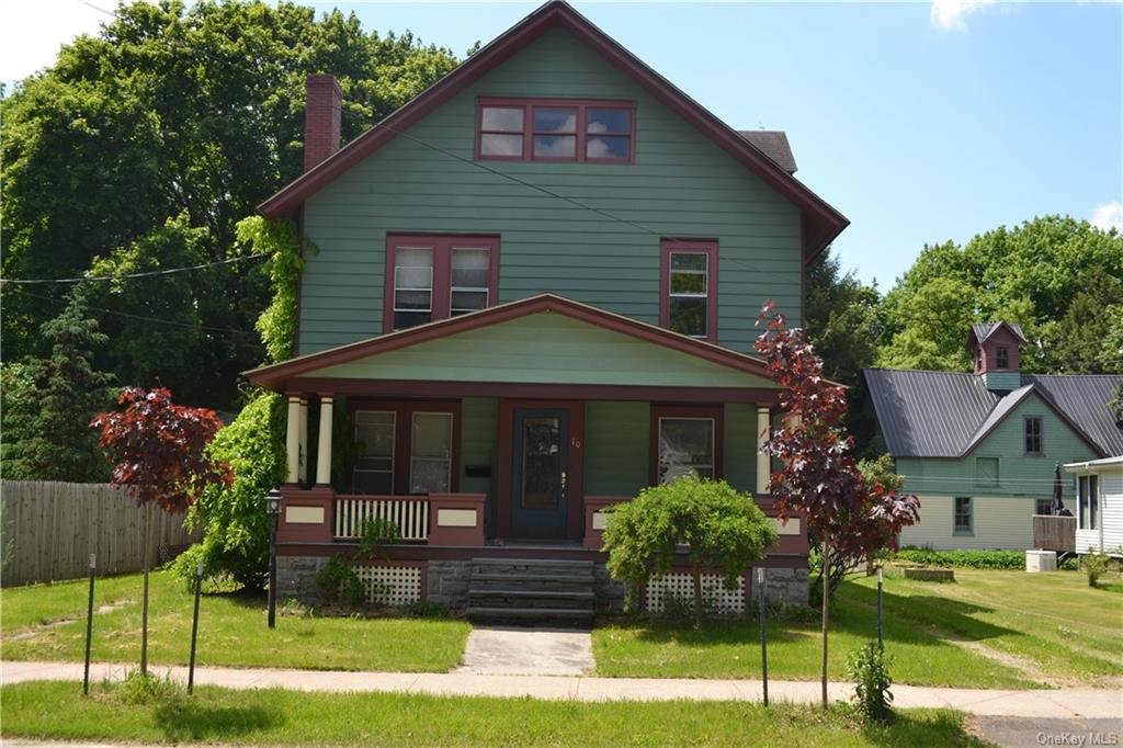 Craftsman House + Rear Carriage House