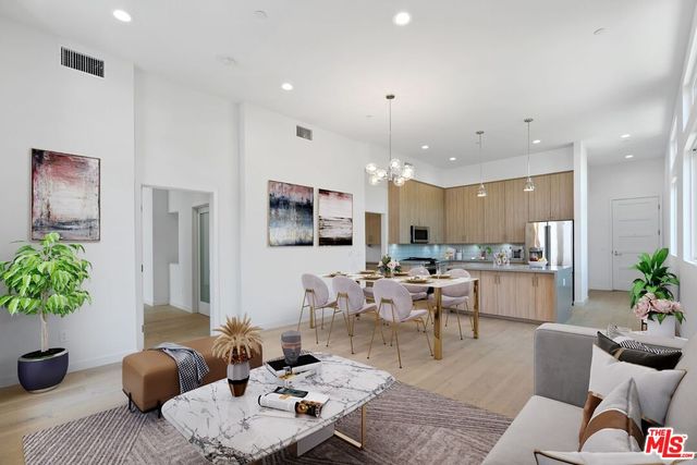 $1,199,000 | 1746 Garfield Place, Unit 203 | Hollywood