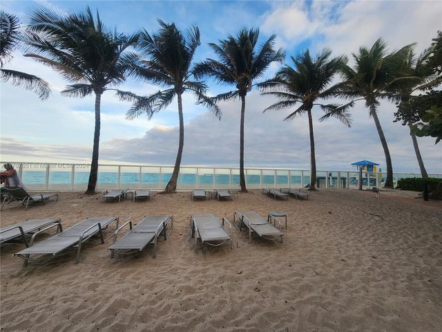 $415,000 | 3000 South Ocean Drive, Unit 1206 | South Central Beach