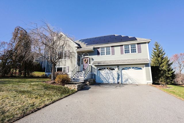 $635,000 | 45 Towne Hill Road | Bradford Greens