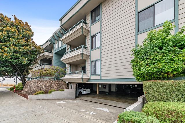 $325,000 | 2077 Washington Avenue, Unit 309 | Downtown San Leandro