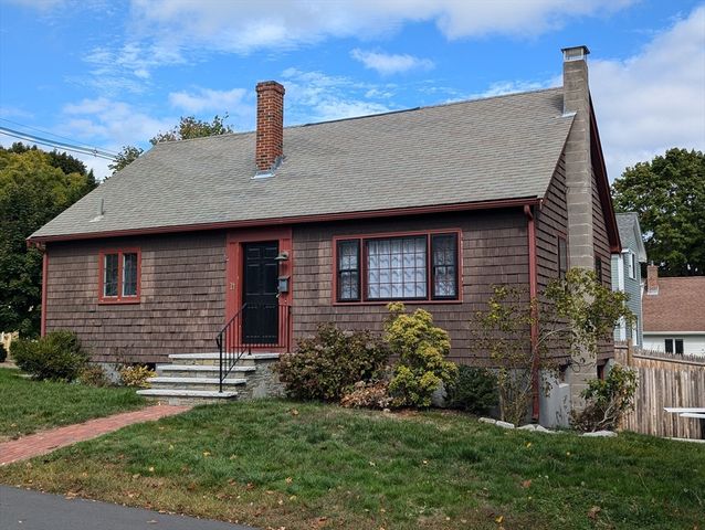 $3,800 | 14 Christopher Street, Unit 14 | North End Newburyport