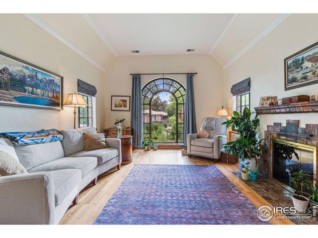 $1,200,000 | 2222 North Locust Street | South Park Hill