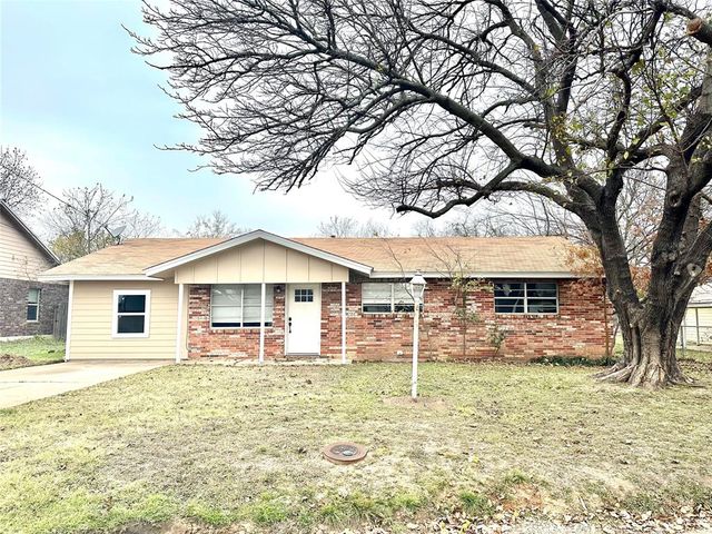 $249,999 | 831 West Elm | Stephenville