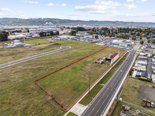 $1,300,000 | 1345 Beech Street | Industrial Way