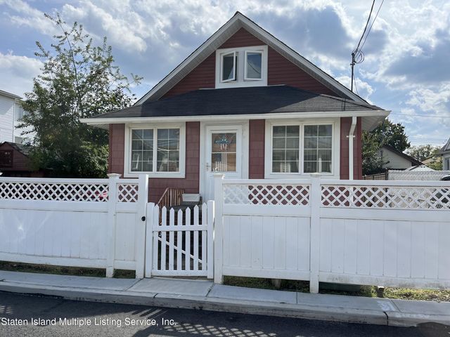 $579,000 | 54 Waterside Street | New Dorp Beach