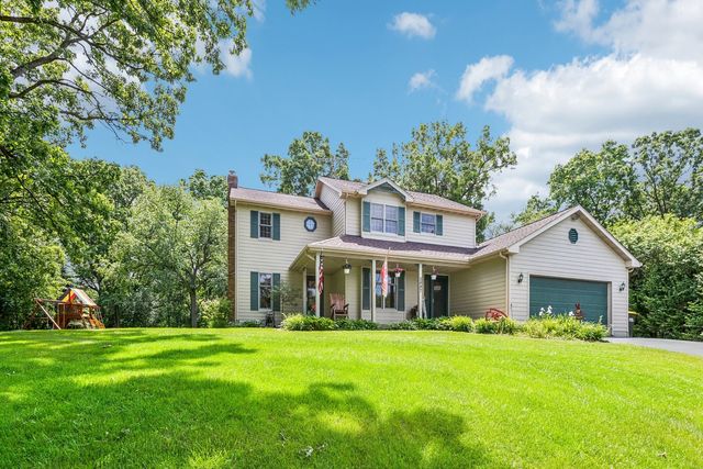 $400,000 | 3497 Kings Lair Drive | Spring Grove