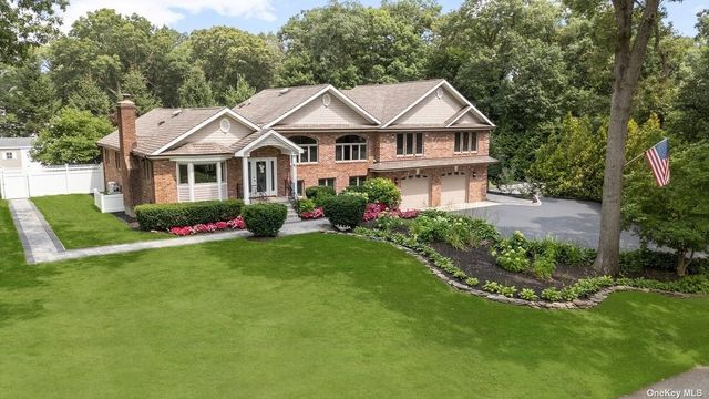 $2,450,000 | 41 Golf Lane | Huntington