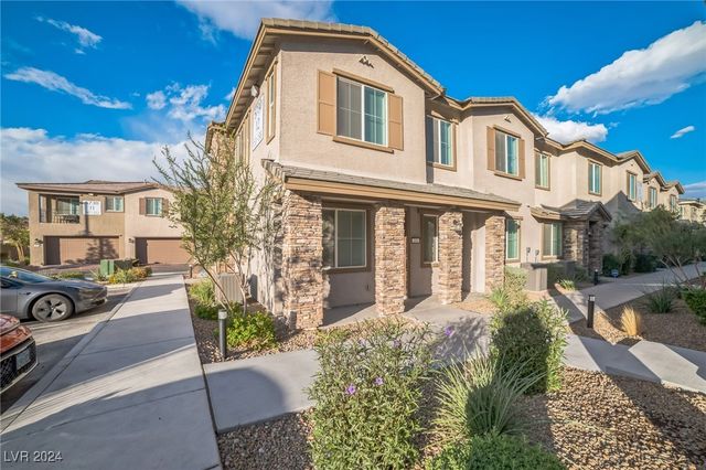 $2,300 | 5730 Sky Pointe Drive, Unit 154 | Centennial Hills Town Center