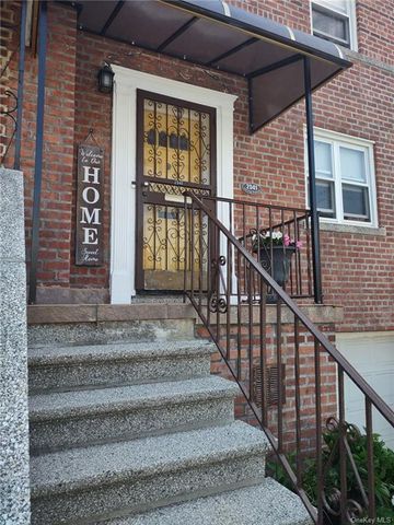 $750,000 | 2541 Hering Avenue | Bronxwood