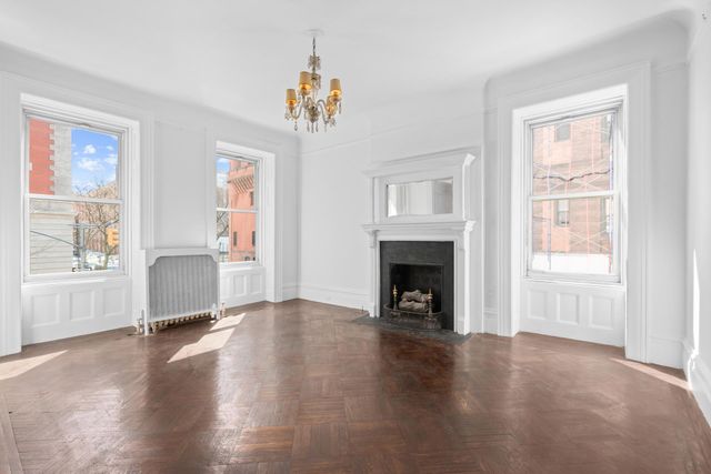 $1,750,000 | 27 East 95th Street, Unit 2E | Upper East Side