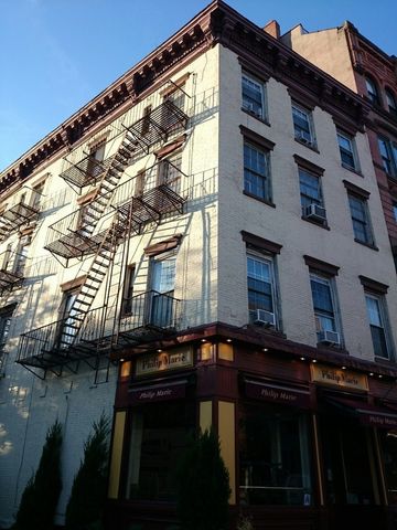 $2,450 | 303 West 11th Street, Unit 1A | West Village