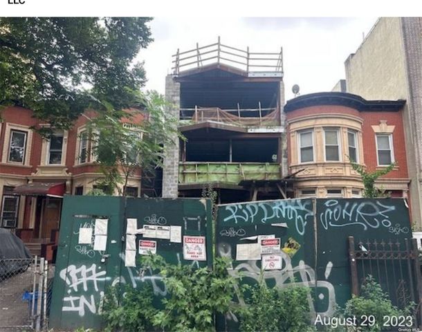 $1,400,000 | 280 Linden Boulevard | Flatbush