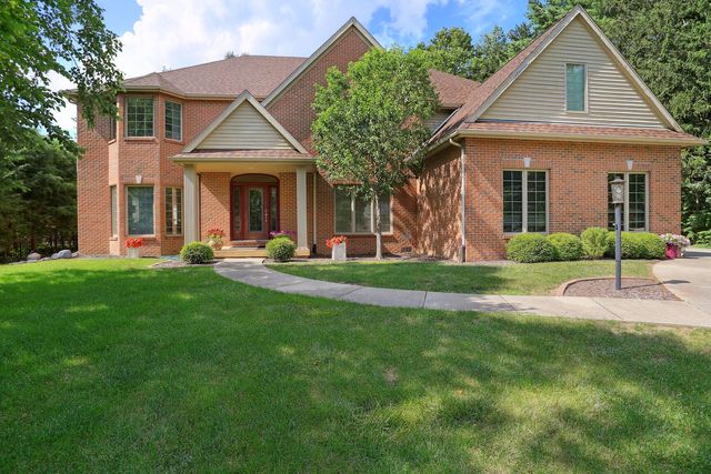 $640,000 | 306 Pond Ridge Lane | Urbana Township - Champaign County