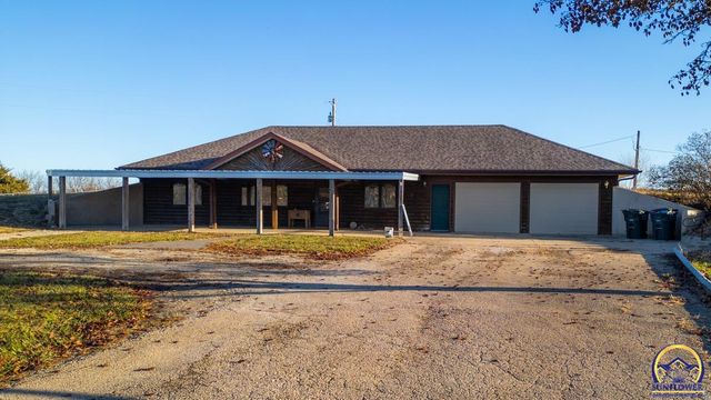 $500,000 | 11200 South Topeka Avenue | Ridgeway Township - Osage County