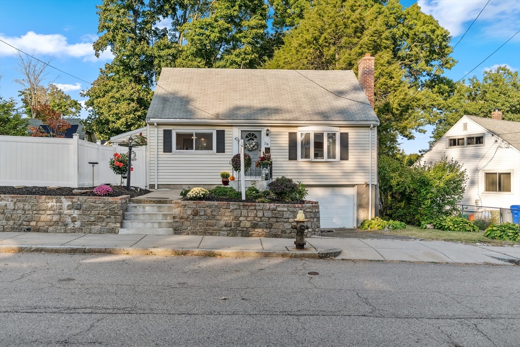 front view of house with a yard