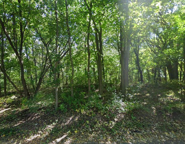 $7,000 | 27763 West Ravine Drive | Antioch Township - Lake County