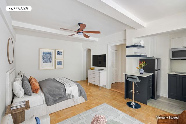 $395,000 | 140 East 40th Street, Unit 2C | Murray Hill