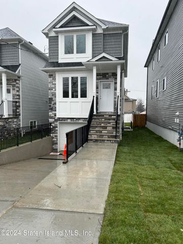 $738,800 | 80 Hooker Place | Port Richmond