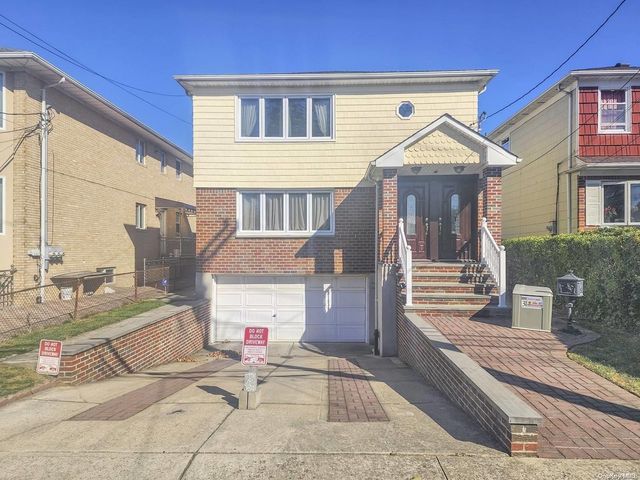 $1,760,000 | 150-31 22nd Avenue | Whitestone