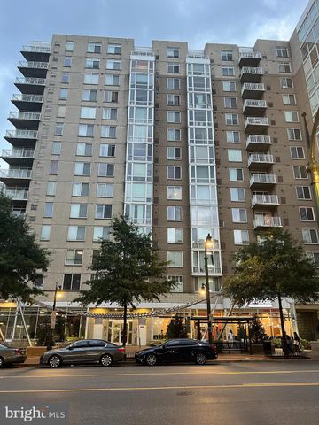 $2,350 | 930 Wayne Avenue, Unit 1108 | Downtown Silver Spring