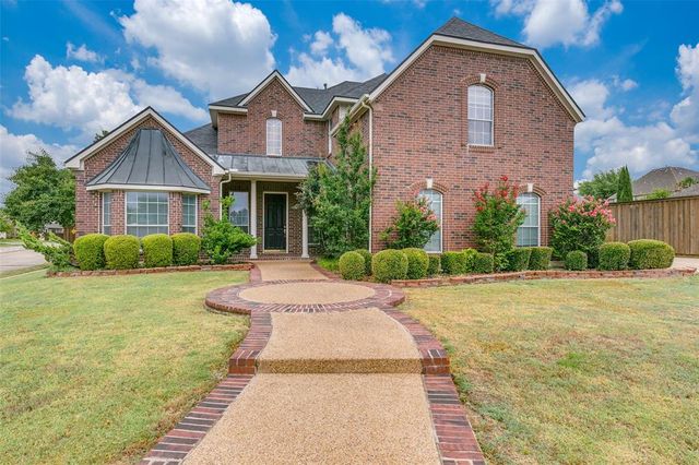 $679,000 | 433 Shady Oaks Drive | Murphy