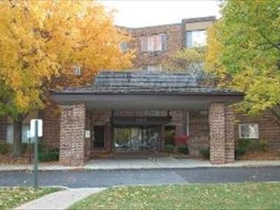 $1,490 | 1375 Rebecca Drive, Unit 114 | Hoffman Estates