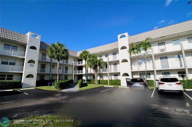 $1,550 | 8590 Sunrise Lakes Boulevard, Unit 106 | Sunrise Lakes