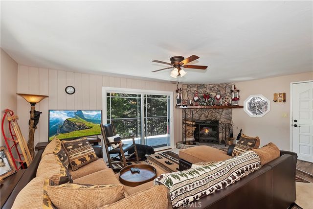 $435,000 | 725 Oakmont Lane | Lake Arrowhead