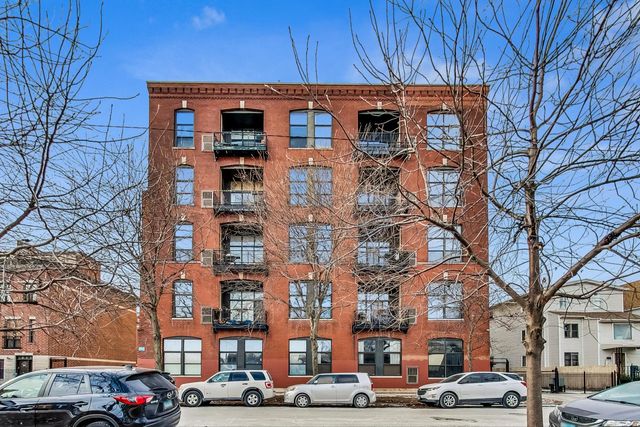 $370,000 | 1820 North Spaulding Avenue, Unit 607 | Logan Square