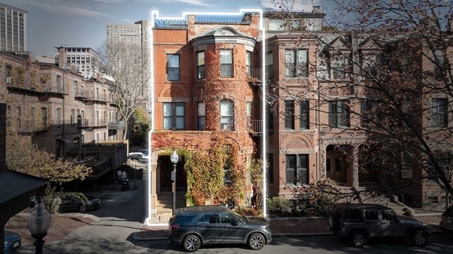 $3,925,000 | 16 Cumberland Street | Back Bay