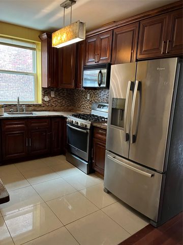 $3,000 | 2103 Tomlinson Avenue, Unit 1 | Pelham Parkway