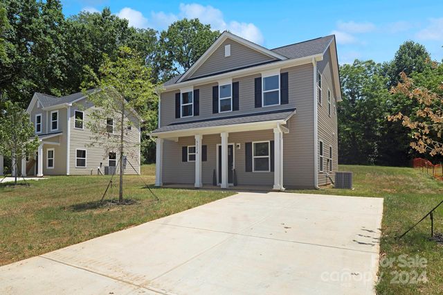 $325,000 | 2612 Senior Drive | University Park