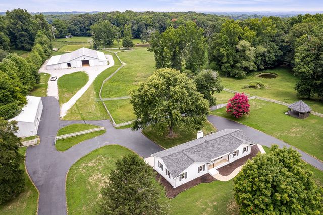 $1,150,000 | 1499 West Whitehall Road