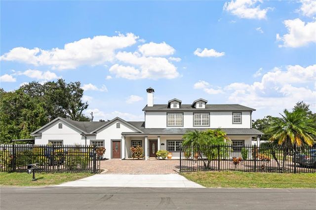 $1,359,000 | 6053 New Hope Road