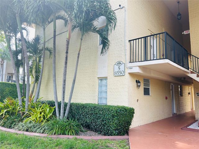 $2,295 | 8550 Southwest 109th Avenue, Unit 5119 | Courtyards at Kendall Condominium