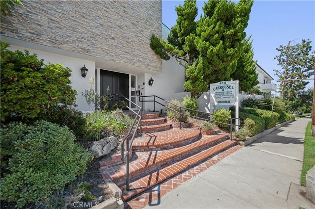 $2,795 | 415 South Prospect Avenue, Unit 219 | South Redondo Beach