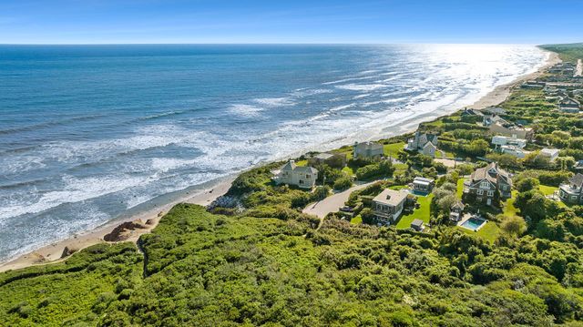 108 Surfside Avenue | Montauk