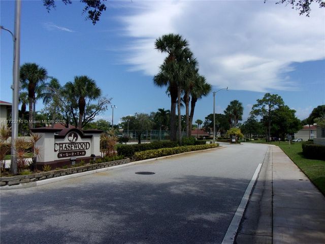 $299,000 | 6543 Chasewood Drive, Unit H | Jupiter