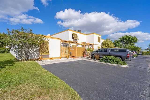 $445,000 | 13179 Southwest 10th Terrace, Unit 13179 | Tamiami