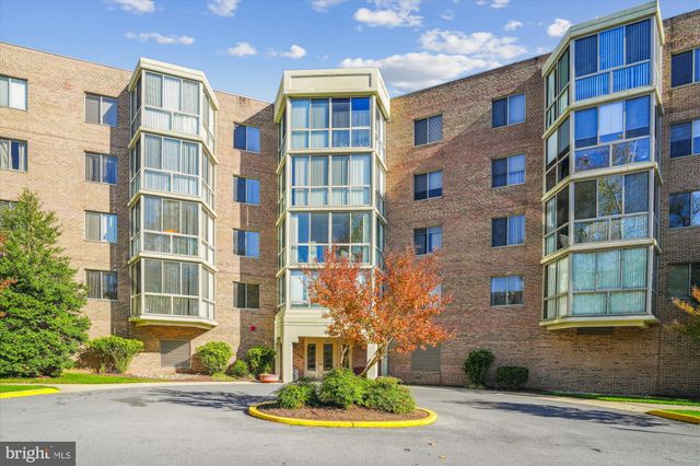 $324,000 | 2900 North Leisure World Boulevard, Unit 210 | Leisure World